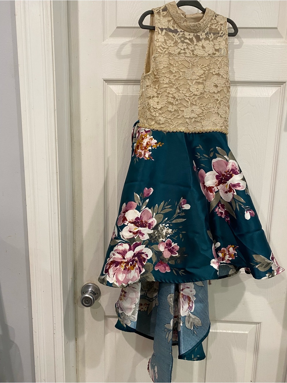 Girls size 8 Dress